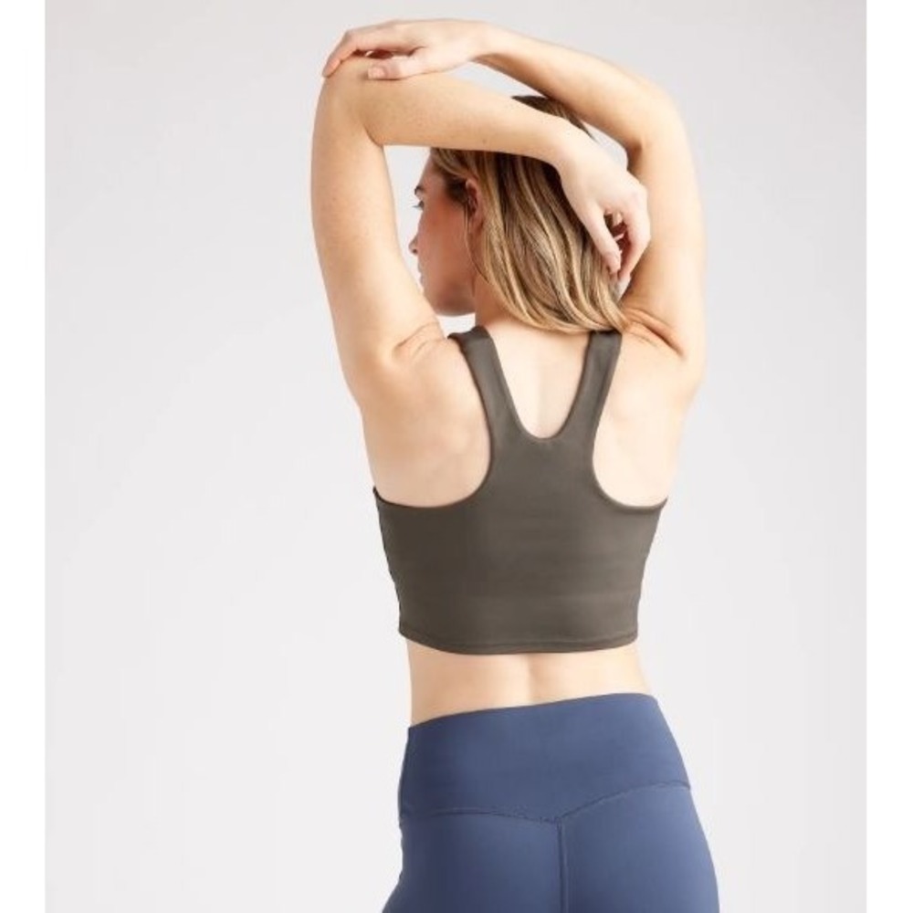 Quince Racerback Cropped Tank Top Large Olive Green Recycled Polyester NWT
